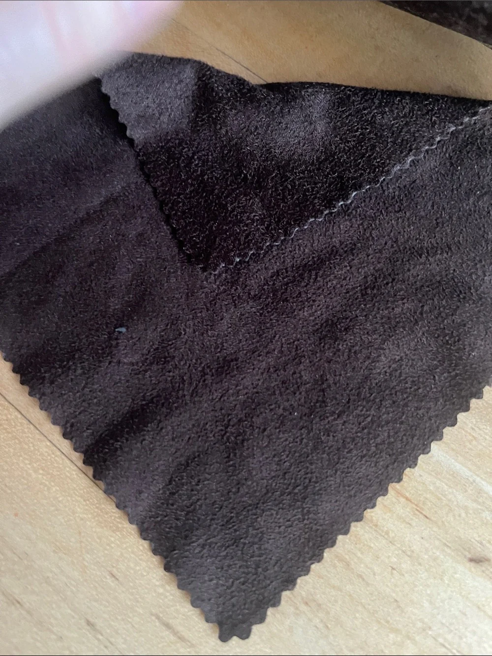 Tom Ford Brown Suede Sunglasses Case great cond, w/ cleaning cloth